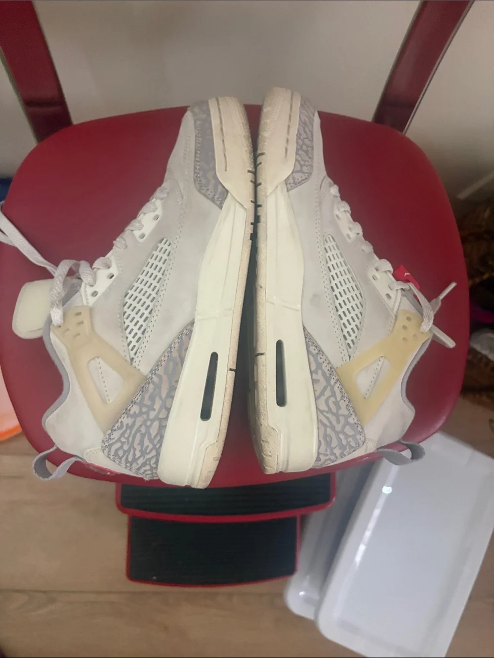 Spizike  Jordan /spike size 4.5 boys 6 women